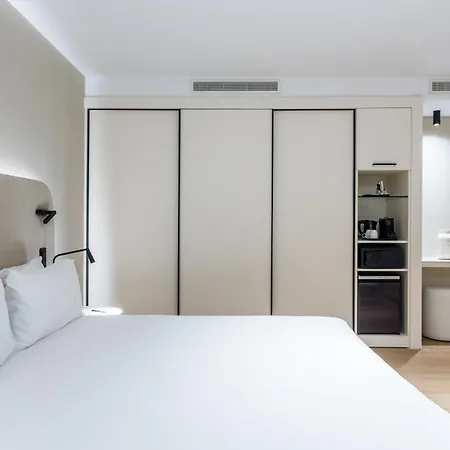 Royal Ramblas Otel